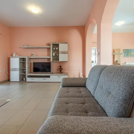 Apartament Two-bedroom In Zadar